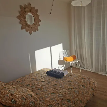 Holiday home Logement Independant Renove Tres Belle Terrasse Vue Mer Port Et