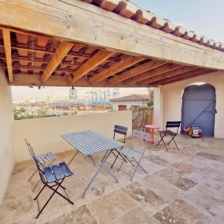Logement Independant Renove Tres Belle Terrasse Vue Mer Port Et Marseille